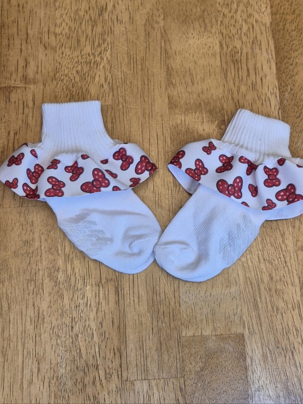 Kids White Socks with Red Bow Ribbon Ruffle Sz 12 - 24 Mo Minnie Mouse Inspired - Picture 2 of 3